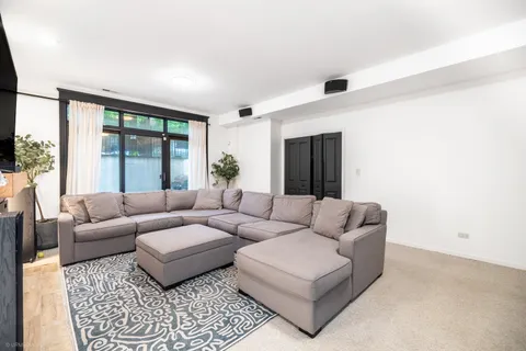 $674,900 | 1425 West Fillmore Street, Unit 1, Chicago, IL 60607