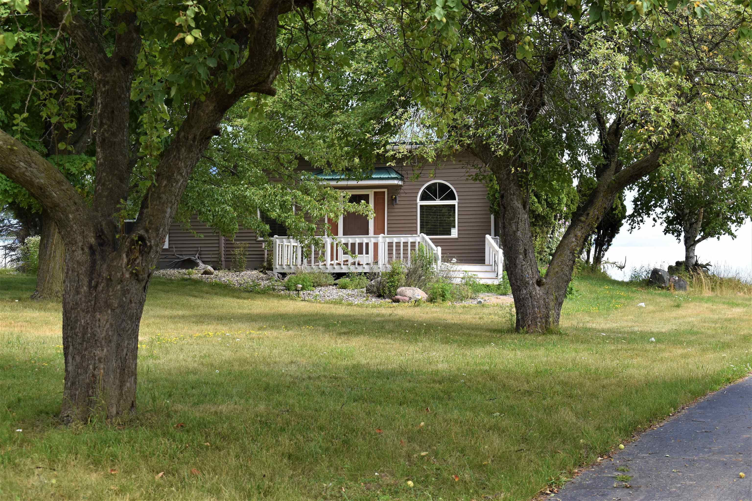 4408 Oberlin Road Gladwin, MI 48624 - Photo 2 of 53