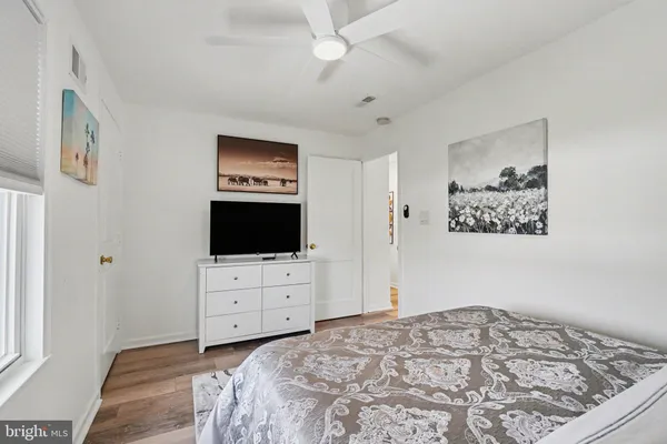 a picture of a counter top space