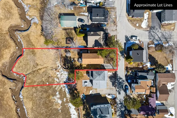 $699,000 | 18 Camp Ellis Avenue, Saco, ME 04072