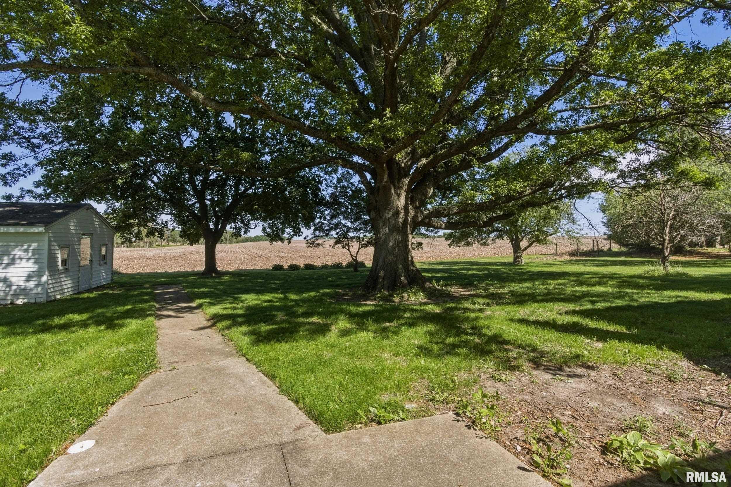 15465 Highway 67 Macomb, IL 61455 - Photo 30 of 40