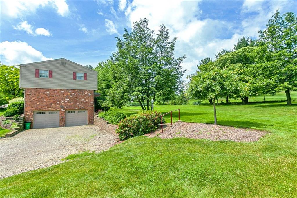 4032 Sardis Road Murrysville, PA 15668 - Photo 3 of 41 Gallery Image 3