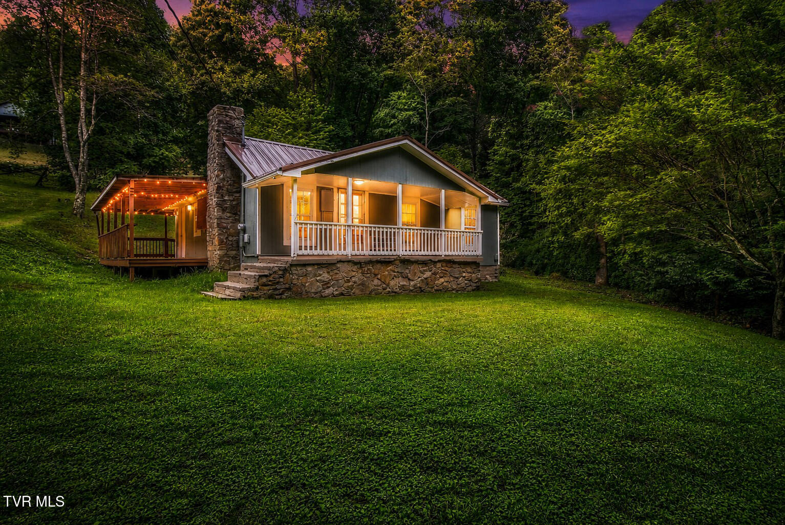 642 Dennis Cove Road Hampton, TN 37658 - Photo 2 of 35 1