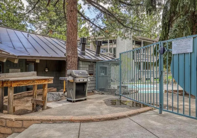 $579,000 | 286 Old Mammoth Road, Unit 80, Mammoth Lakes, CA 93546