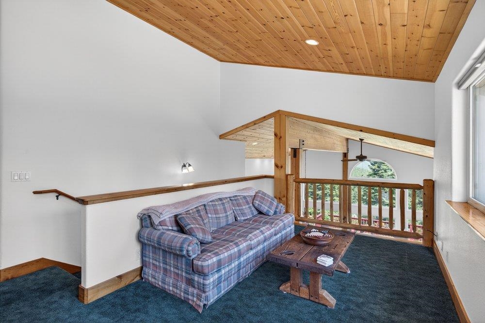 10983 Beacon Road Truckee, CA 96161 - Photo 12 of 28