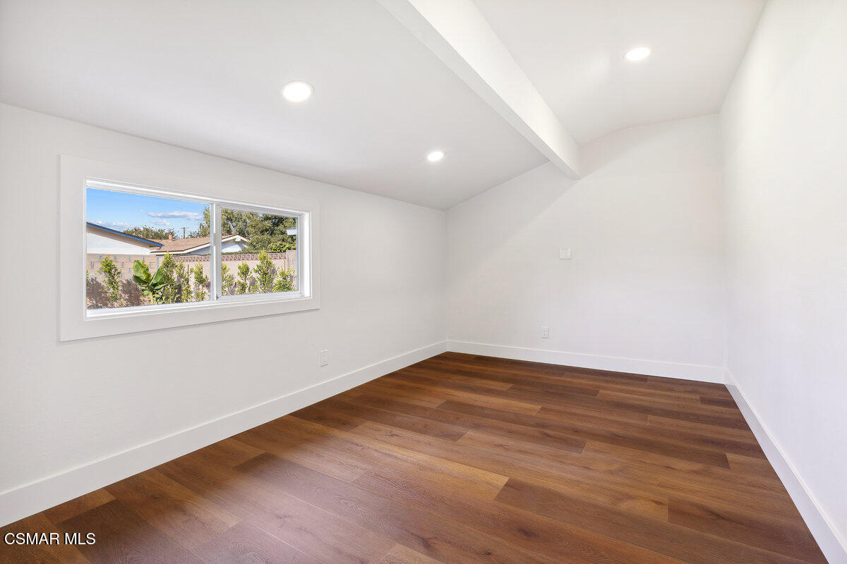 165 Devia Drive Newbury Park, CA 91320 - Photo 20 of 28 014_cjp_0226_912