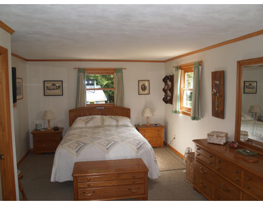15 Gloria Road Georgetown, MA 01833 - Photo 11 of 23 Gallery Image 11