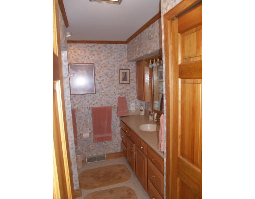 15 Gloria Road Georgetown, MA 01833 - Photo 14 of 23 Gallery Image 14
