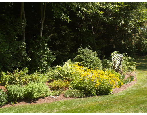 15 Gloria Road Georgetown, MA 01833 - Photo 17 of 23 Gallery Image 17