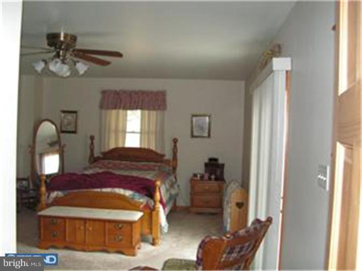 381 Quinton Hancocks Bridge Road Salem, NJ 08079 - Photo 15 of 25 Bedroom - Main