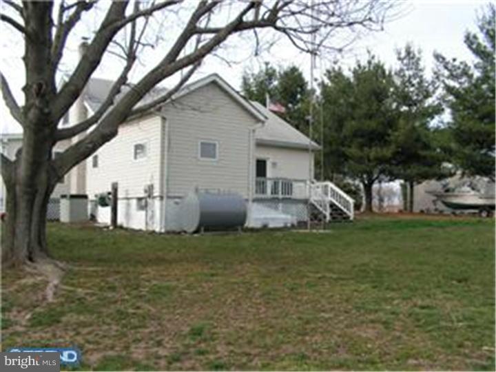 381 Quinton Hancocks Bridge Road Salem, NJ 08079 - Photo 20 of 25 Exterior Back