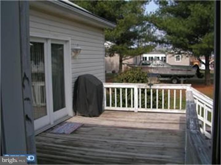 381 Quinton Hancocks Bridge Road Salem, NJ 08079 - Photo 21 of 25 Deck
