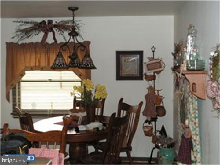 381 Quinton Hancocks Bridge Road Salem, NJ 08079 - Photo 10 of 25 Kitchen
