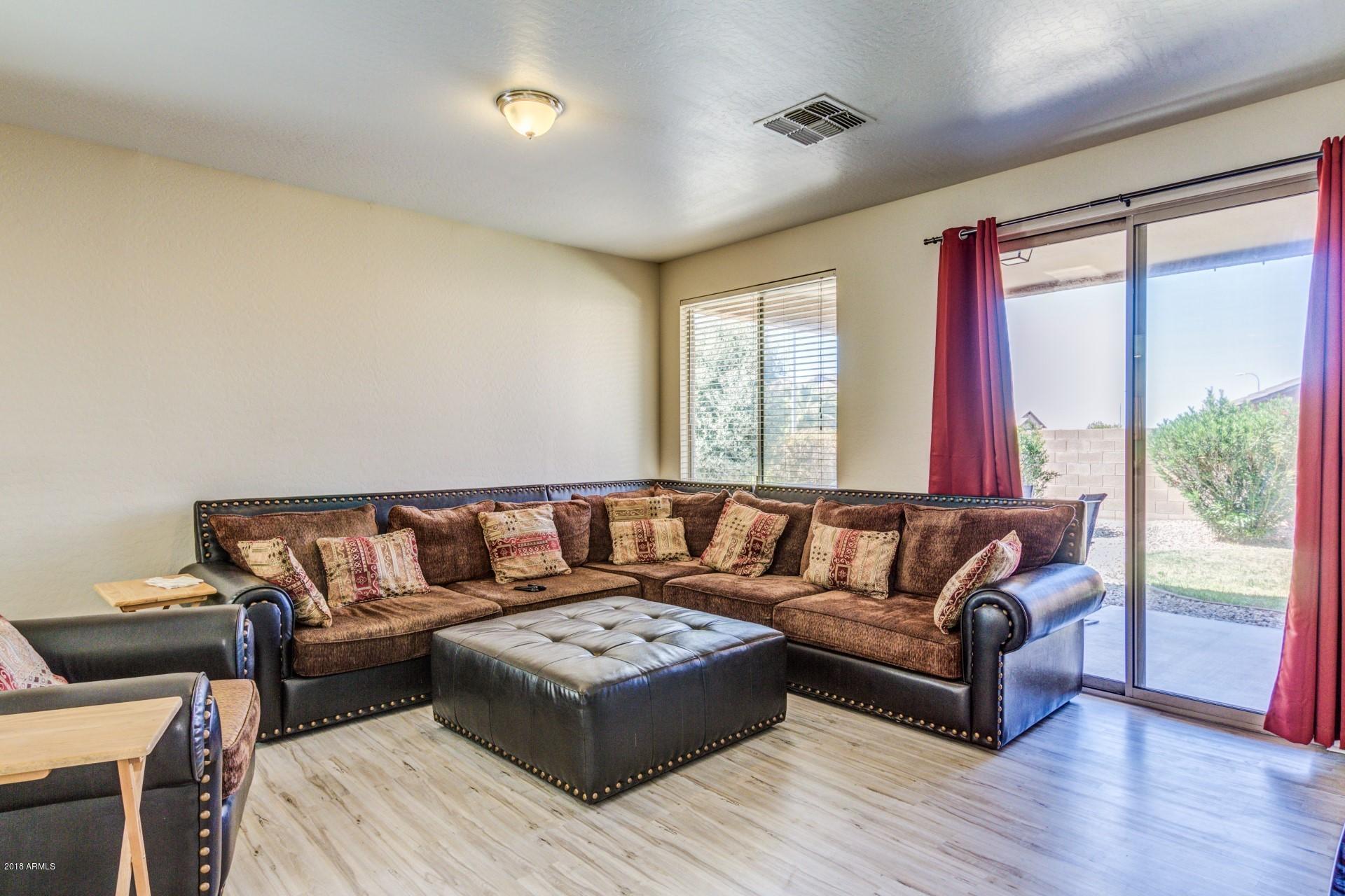 2928 West Shumway Farm Road Phoenix, AZ 85041 - Photo 13 of 28 Family Room I