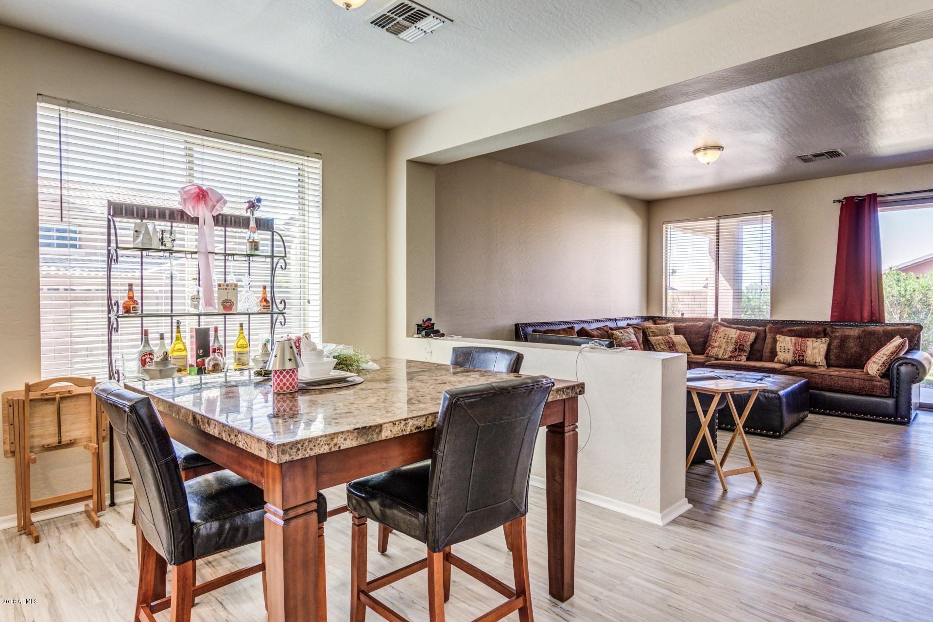 2928 West Shumway Farm Road Phoenix, AZ 85041 - Photo 9 of 28 Dining Area & FR I