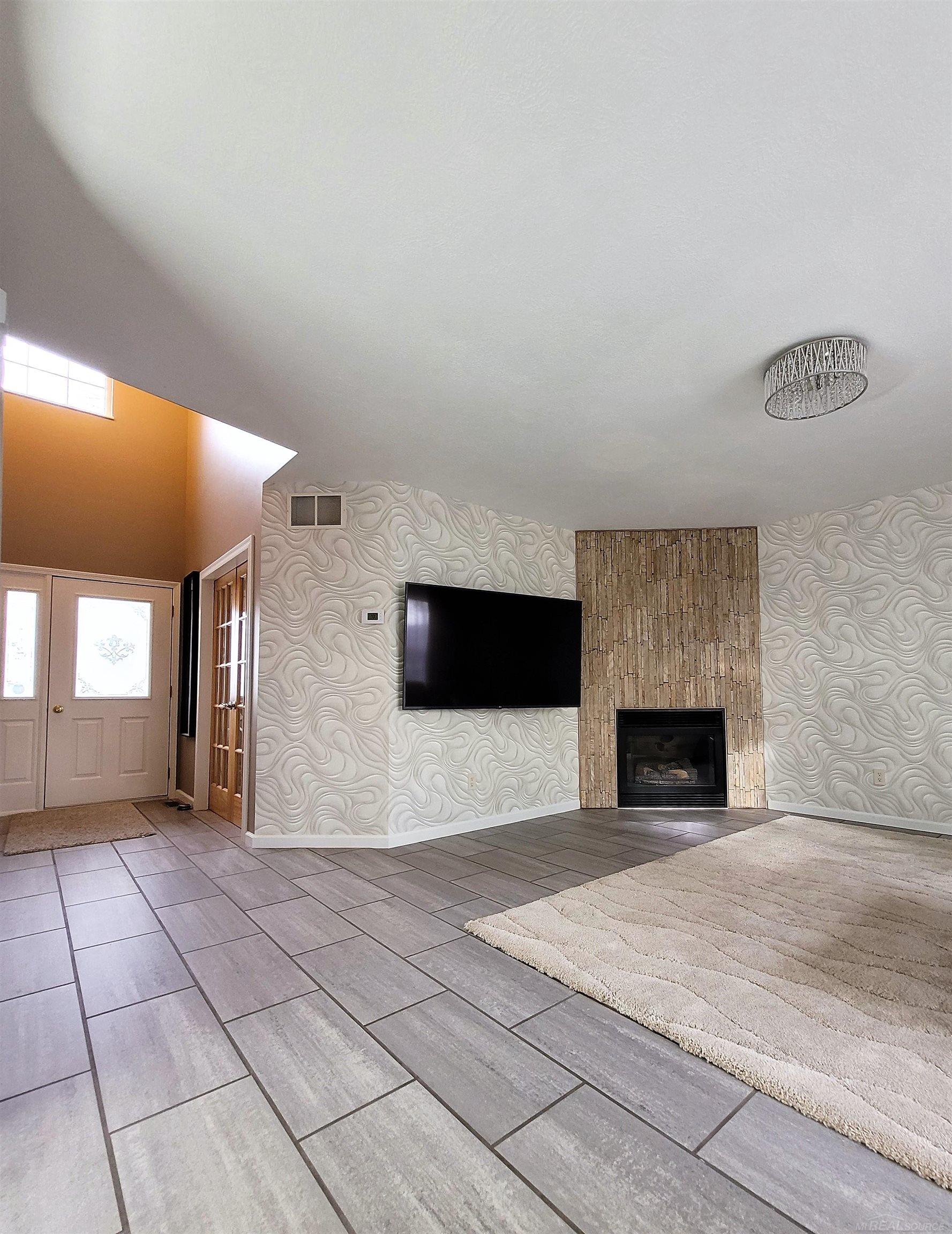 10854 Culver Road Brighton, MI 48114 - Photo 12 of 30 50114487-11.JPG