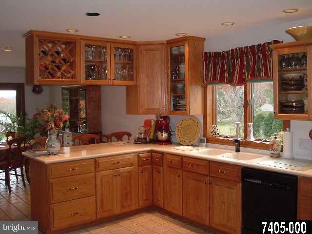 405 Bankert Road Hanover, PA 17331 - Photo 3 of 5
