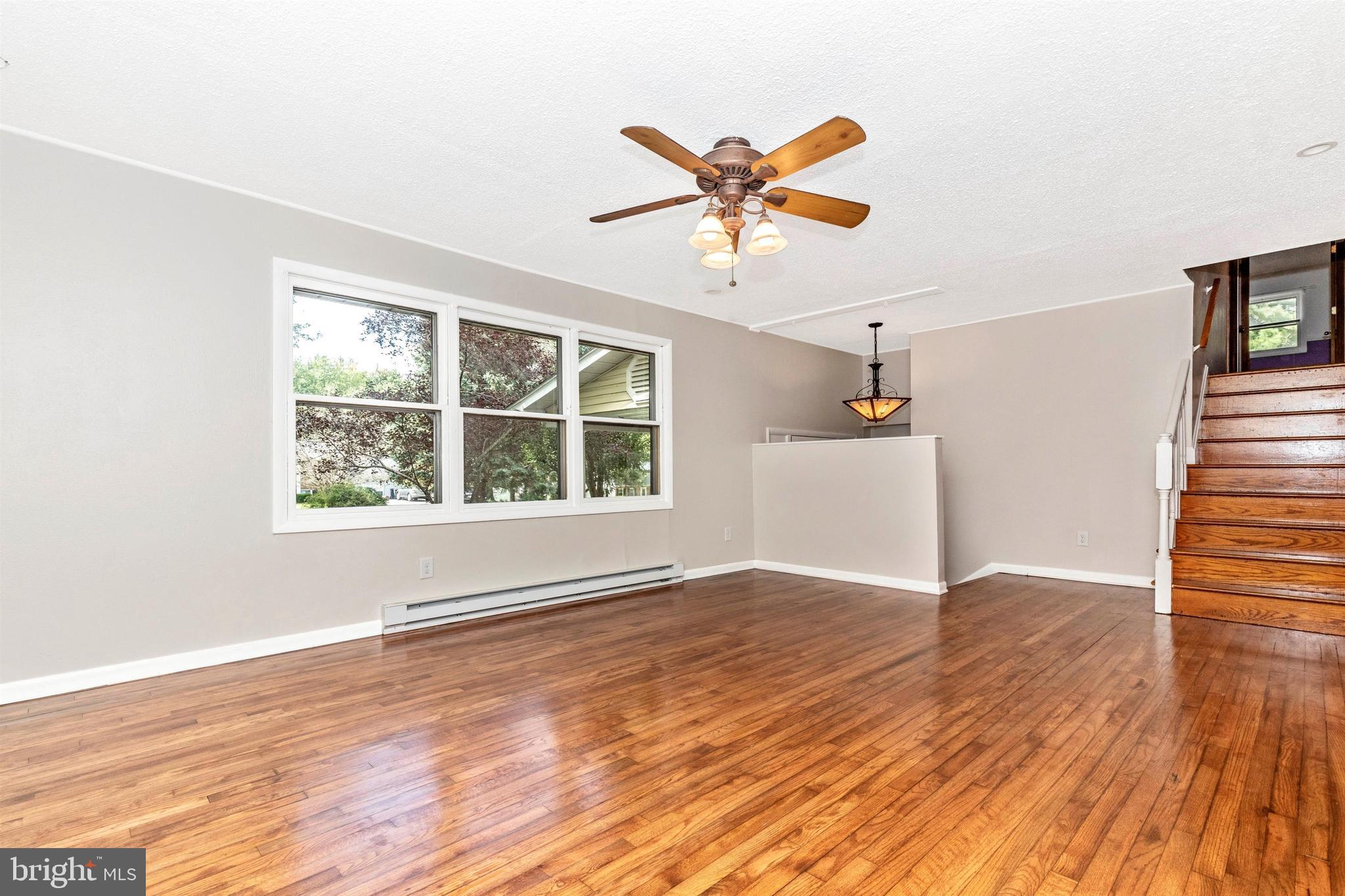 8411 Stonehouse Road Frederick, MD 21702 - Photo 5 of 42