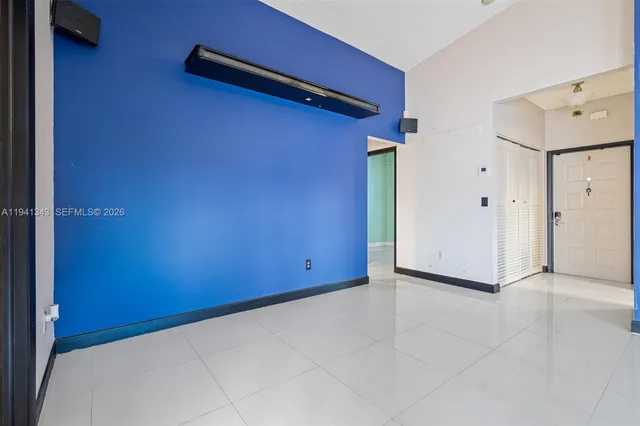 a view of a livingroom with an empty space