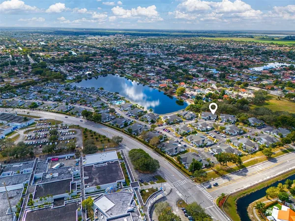 $319,000 | 6476 Southwest 152nd Cir Place, Unit 1476, Miami, FL 33193
