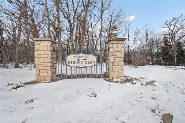 $340,000 | 132 Meredith Lane, Streamwood, IL 60107