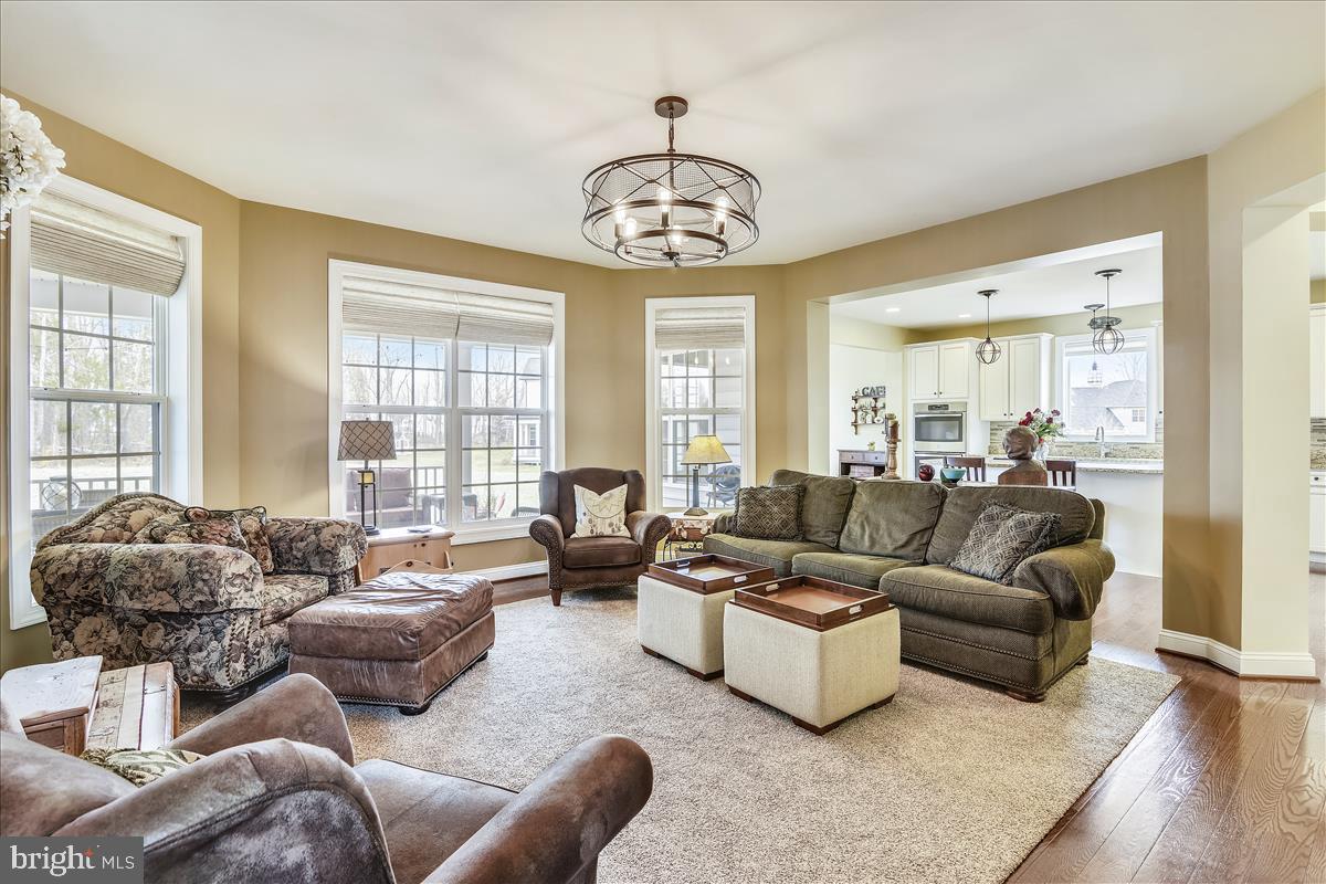 4431 Spring Run Road Warrenton, VA 20187 - Photo 14 of 71 Large family room Plenty of room to entertain
