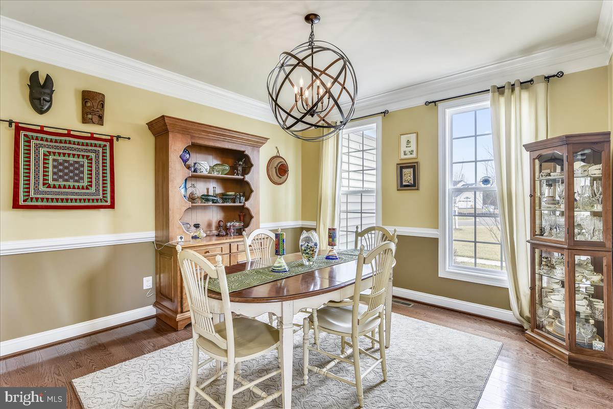 4431 Spring Run Road Warrenton, VA 20187 - Photo 25 of 71 Elegant dining room