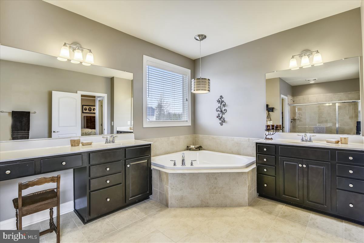 4431 Spring Run Road Warrenton, VA 20187 - Photo 44 of 71 Spa Master Bath