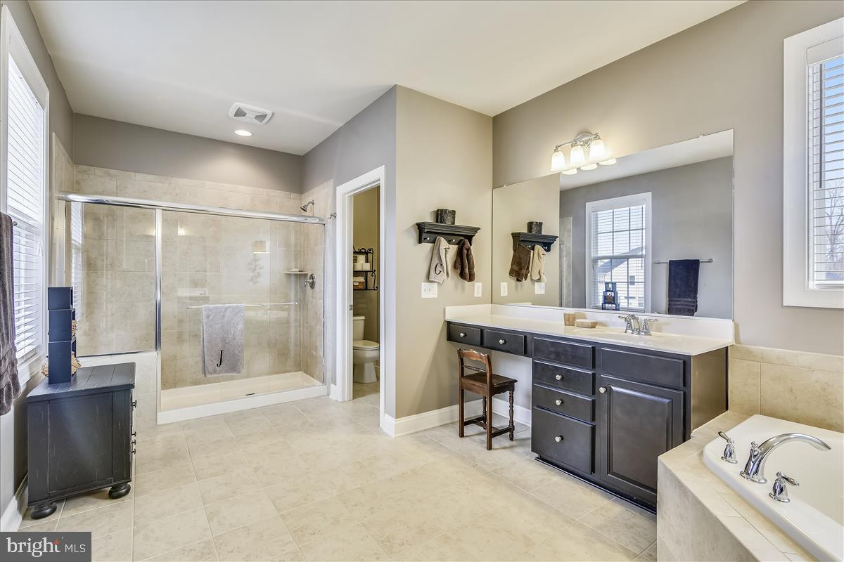 4431 Spring Run Road Warrenton, VA 20187 - Photo 45 of 71 Separate vanities and super shower