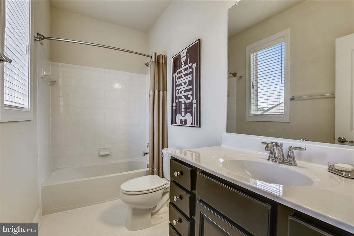 4431 Spring Run Road Warrenton, VA 20187 - Photo 54 of 71 Upper bath #3