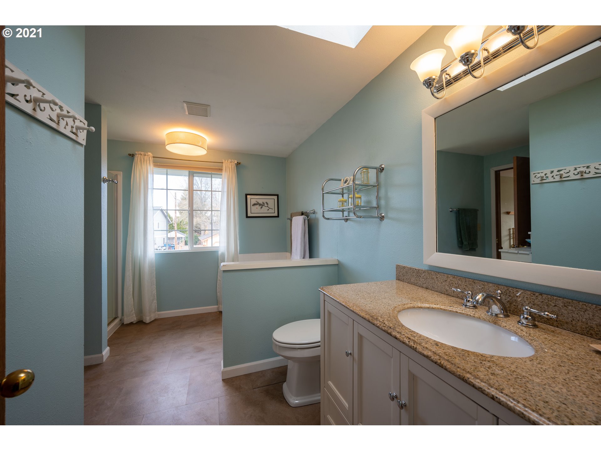 1079 South 45th Street Springfield, OR 97478 - Photo 14 of 26 Gallery Image 14