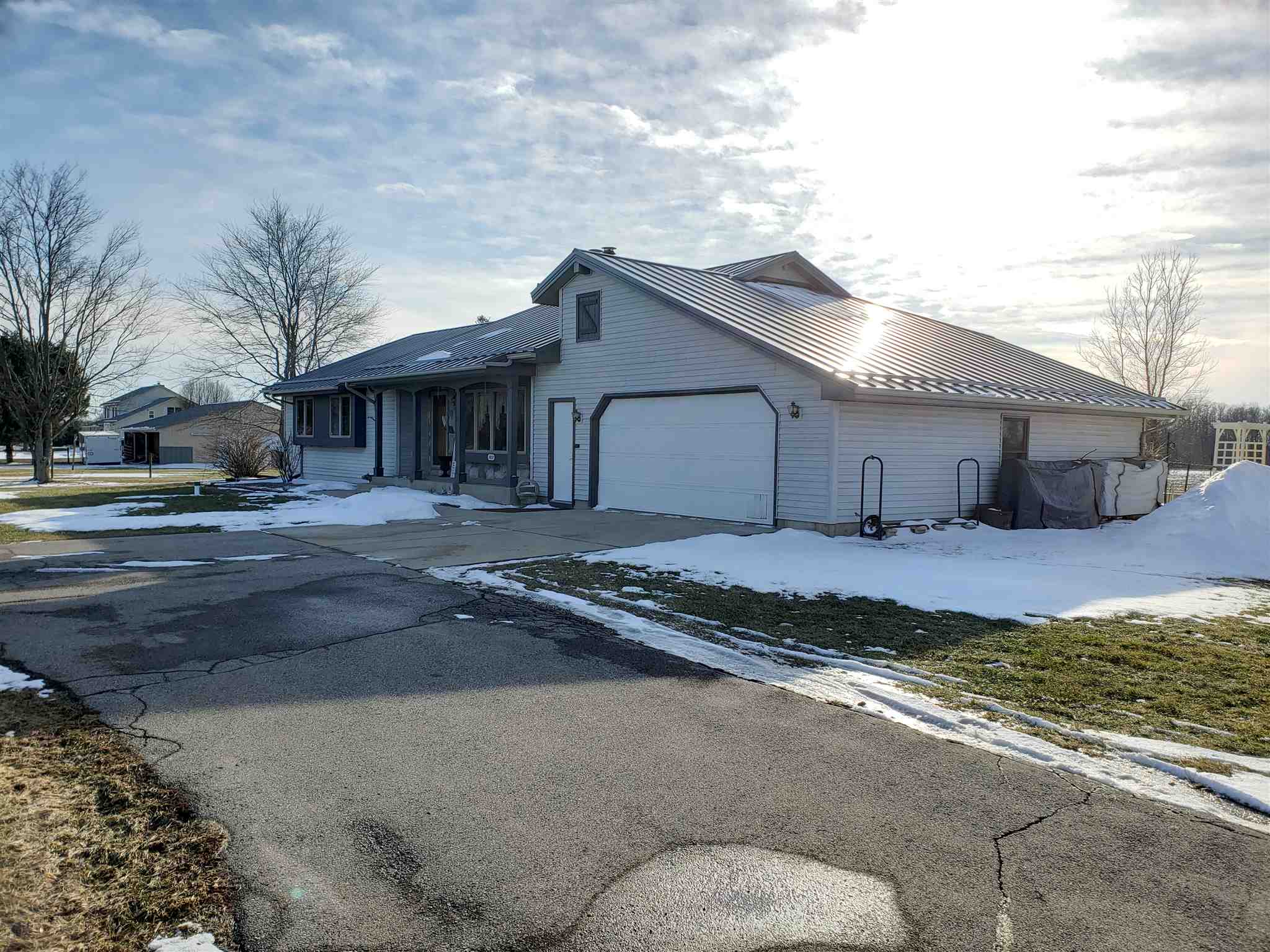 68221 Miami Road Bremen, IN 46506 - Photo 2 of 31