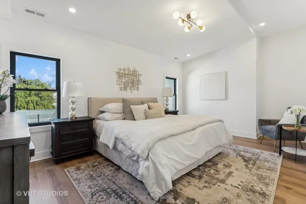 $1,574,500 | 2125 West Walton Street, Chicago, IL 60622