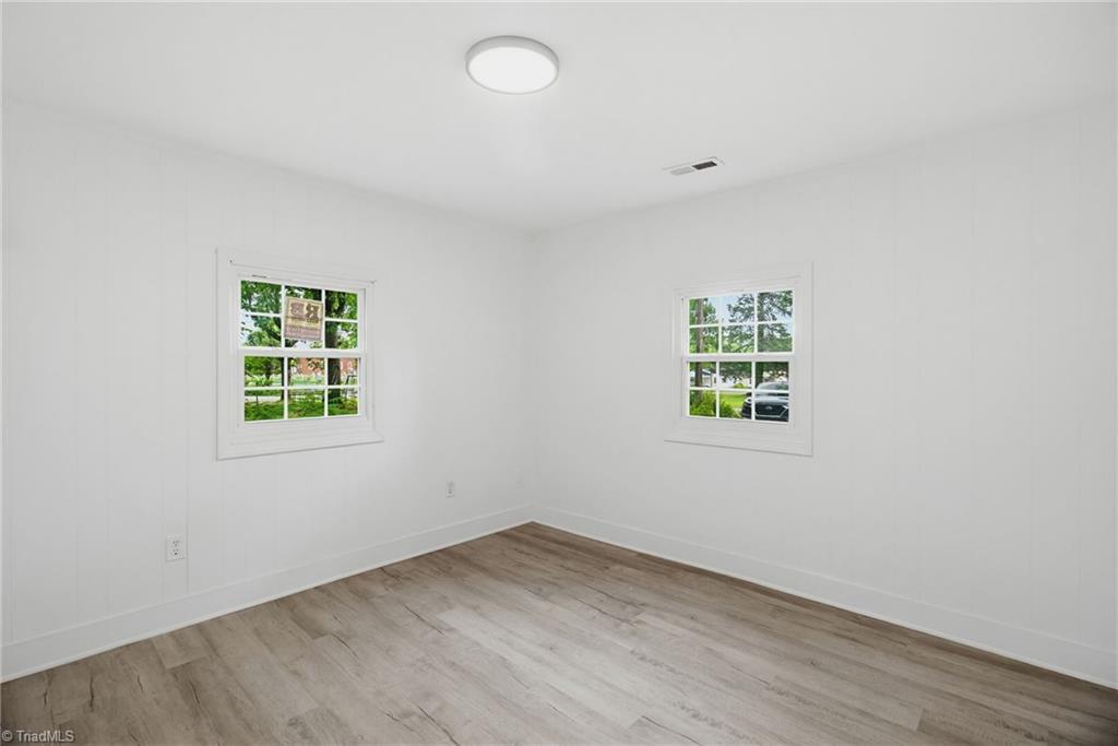 404 Hickory Chapel Road High Point, NC 27260 - Photo 23 of 29