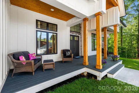 $950,000 | 1632 Withers Drive, Denver, NC 28037