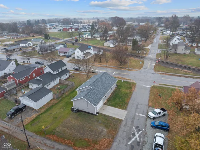 $229,000 | 1002 North Harrison Street, Alexandria, IN 46001