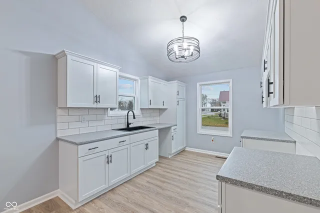 $229,000 | 1002 North Harrison Street, Alexandria, IN 46001