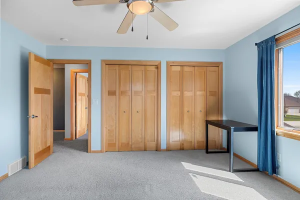 $599,900 | 3128 Warm Springs Drive, Green Bay, WI 54311