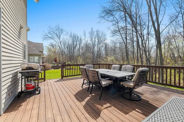 $599,900 | 3128 Warm Springs Drive, Green Bay, WI 54311