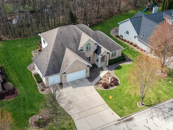 $599,900 | 3128 Warm Springs Drive, Green Bay, WI 54311