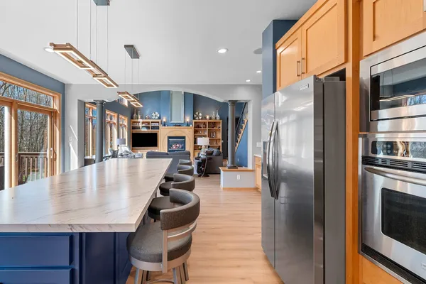 $599,900 | 3128 Warm Springs Drive, Green Bay, WI 54311