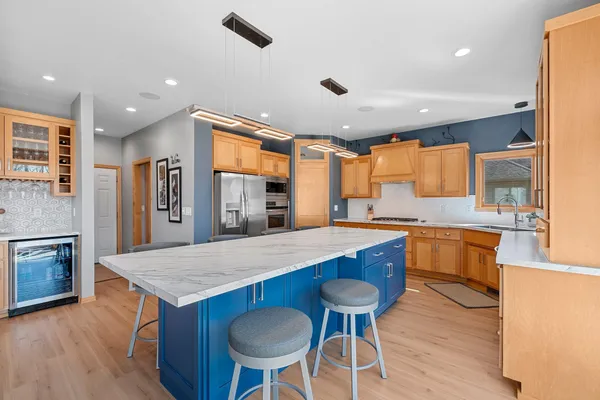 $599,900 | 3128 Warm Springs Drive, Green Bay, WI 54311