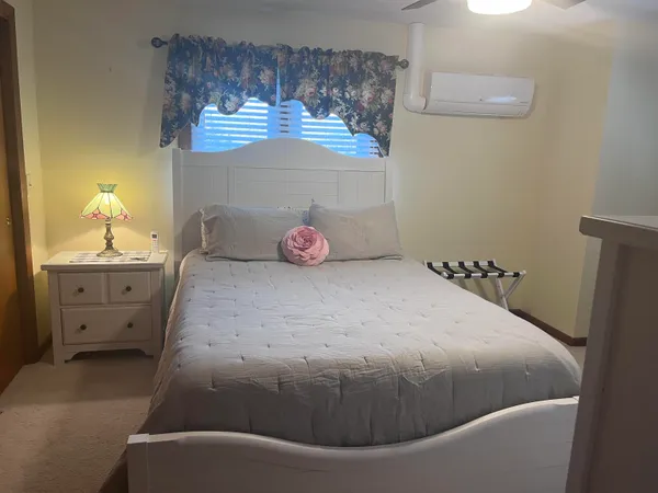 $2,250 | 60 Wellington Village Drive, Unit 1, Bristol, NH 03222