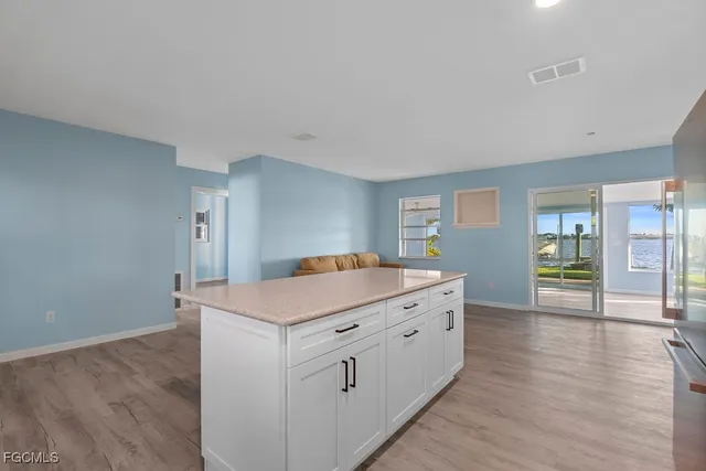 $650,000 | 2504 Bayshore Drive, Matlacha, FL 33993