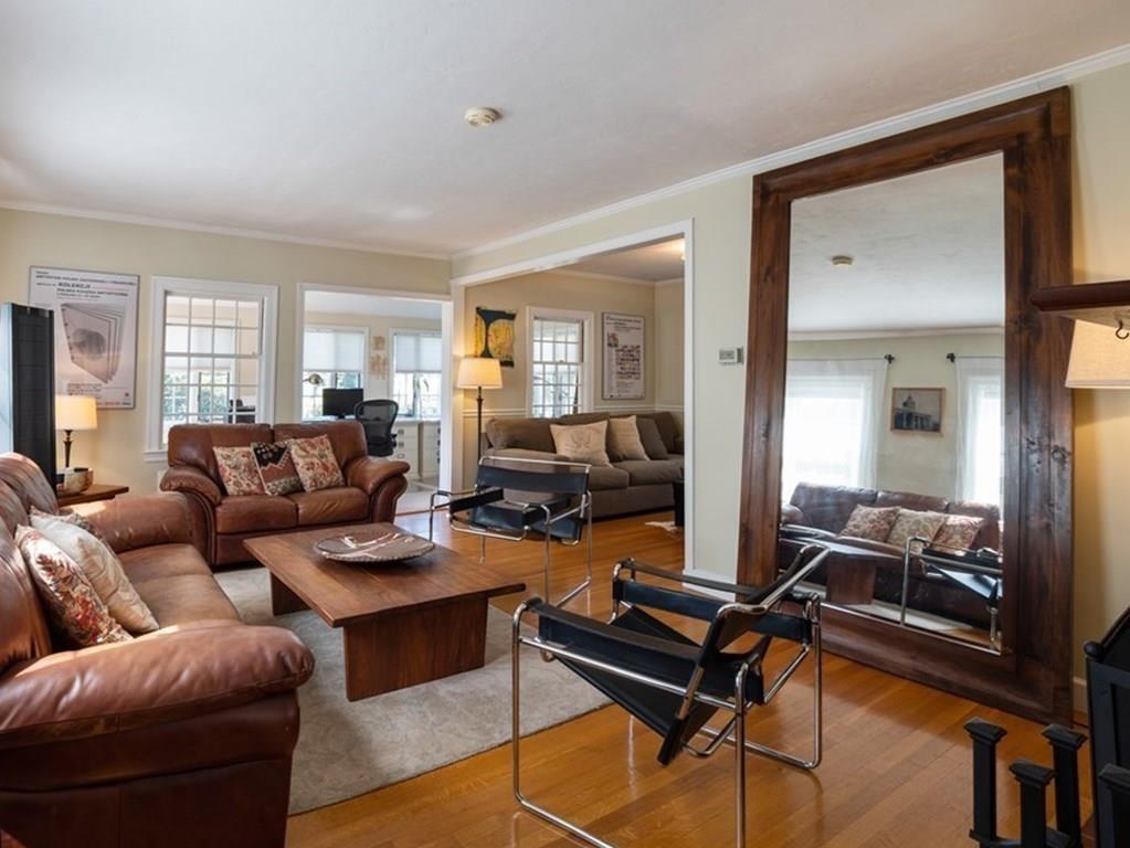 32 Simonds Road Lexington, MA 02420 - Photo 4 of 28