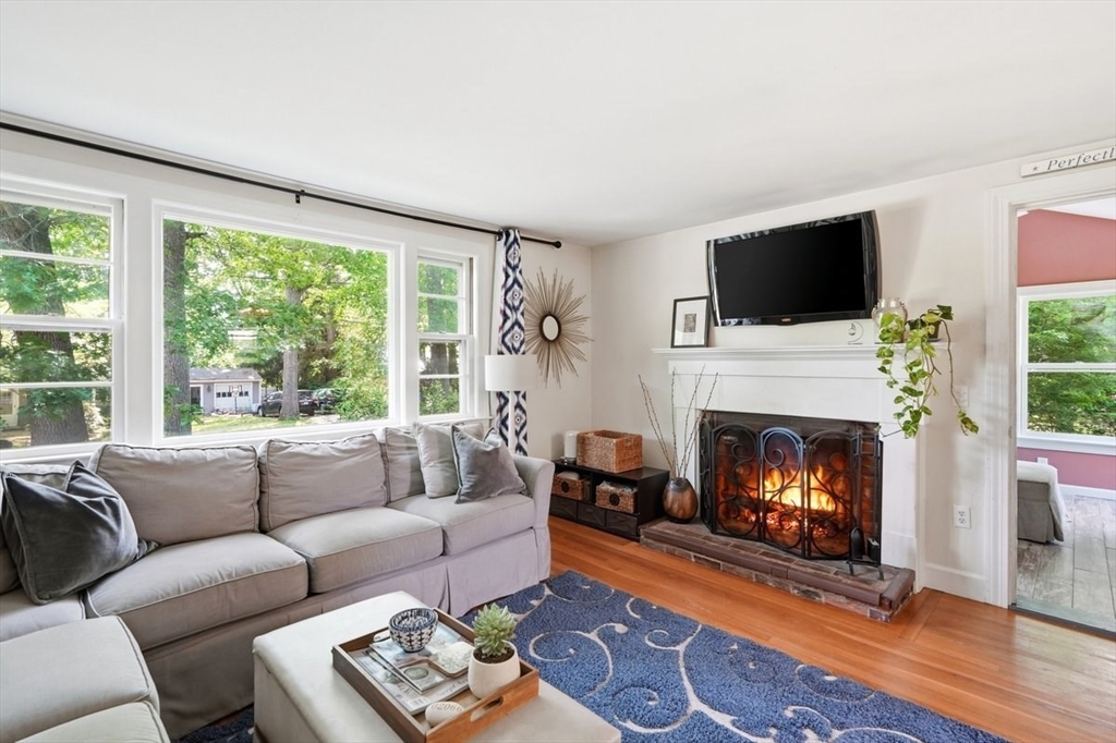 43 Jackson Road Scituate, MA 02066 - Photo 9 of 21