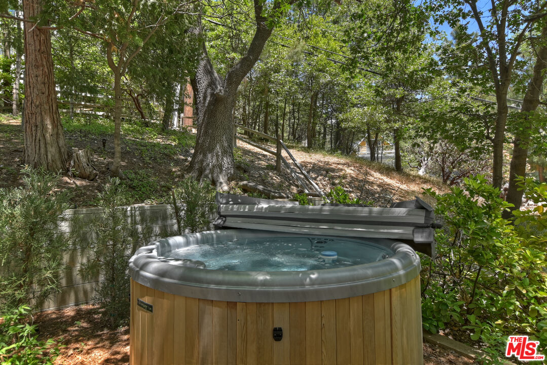 28805 North Shore Road Lake Arrowhead, CA 92352 - Photo 30 of 40 a view of fountain and tree