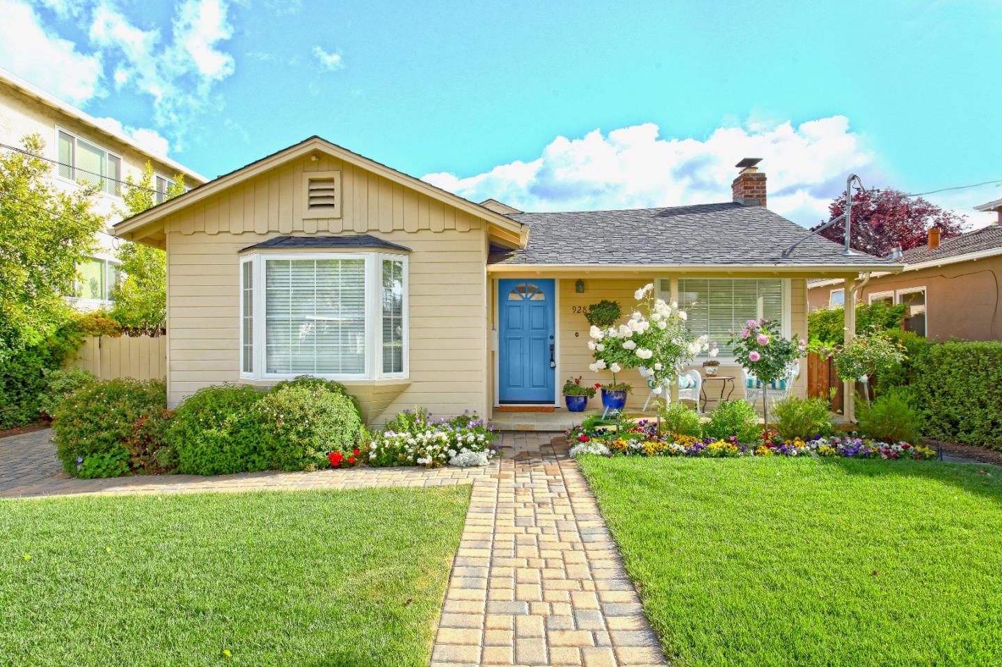 928 Arbor Road Menlo Park, CA 94025 - Photo 1 of 10 Gallery Image 1