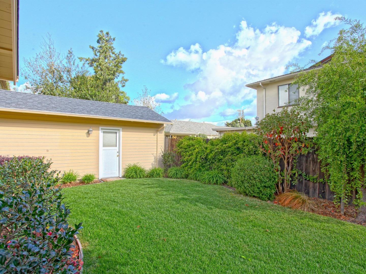 928 Arbor Road Menlo Park, CA 94025 - Photo 10 of 10 Gallery Image 10