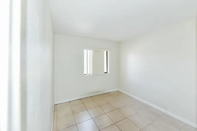 $185,000 | 10936 Royal Palm Boulevard, Coral Springs, FL 33065